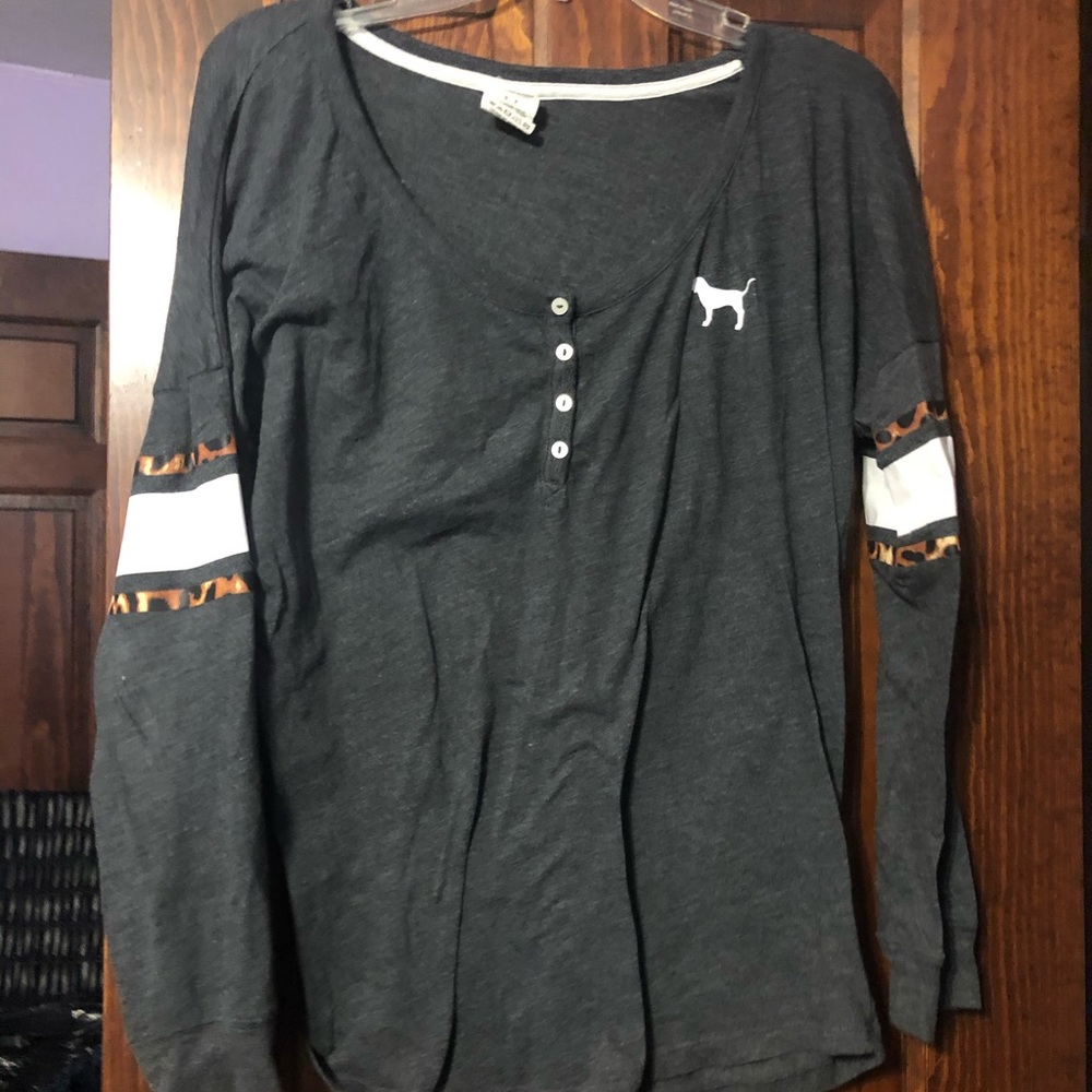 VS PINK long sleeve shirt